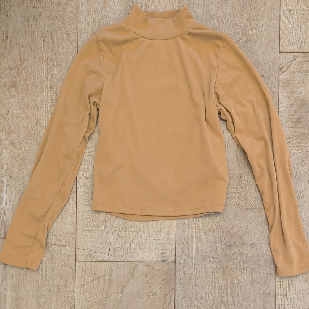 Super Soft Cropped Turtleneck Long Sleeve Shirt Size XS